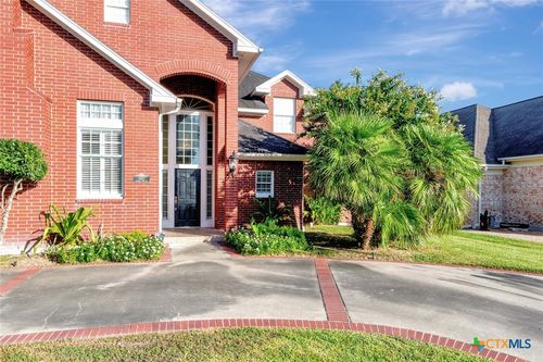 6011 Country Club Dr, Victoria, TX, 77904-1630 | Card Image