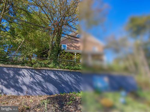 6230 Main St, Center Valley, PA, 18034-9318 | Card Image