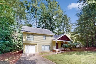 3858 Natalie Court, House other with 3 bedrooms, 2 bathrooms and 1 parking in Ellenwood GA | Image 2