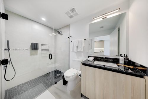 1510-225 N Miami Avenue, Miami, FL, 33128 | Card Image