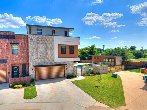 571 S Fretz Ave, Edmond, OK, 73003-5525 | Card Image