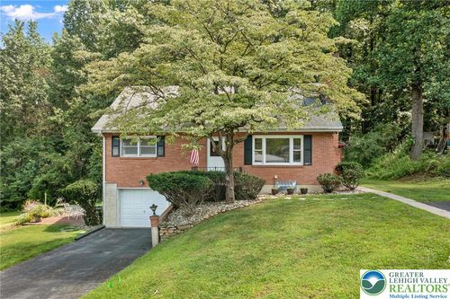 1607 Hausman Ave, Allentown, PA, 18103-8333 | Card Image