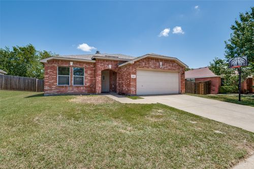 513 King St, Cedar Hill, TX, 75104-8158 | Card Image