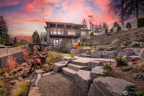 25641 Marine View Dr S, Des Moines, WA, 98198-8937 | Card Image