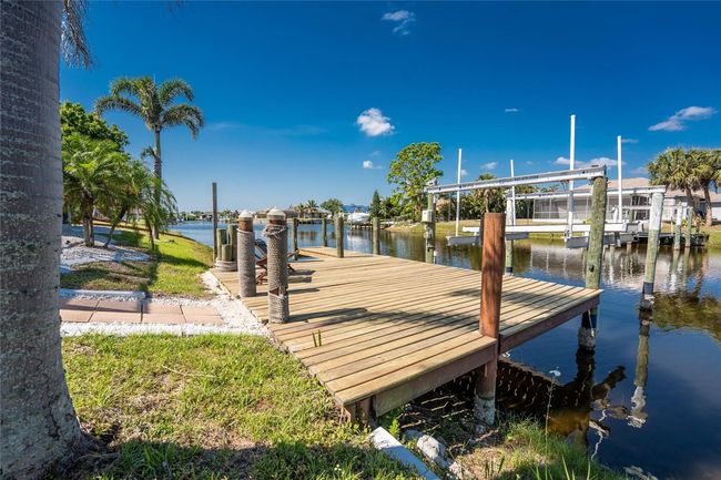 15674 Applewhite Cir, House other with 3 bedrooms, 3 bathrooms and null parking in Port Charlotte FL | Image 53