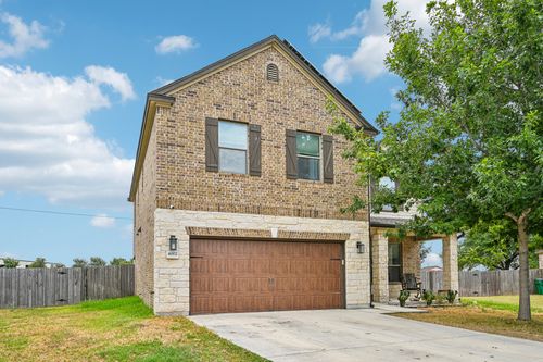 4002 Kings Canyon Dr, Taylor, TX, 76574-7035 | Card Image