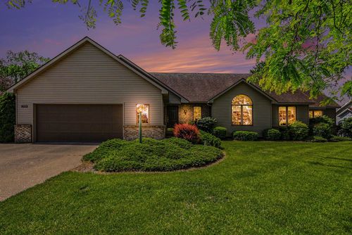9112 Bluff Lake St, Zeeland, MI, 49464-9136 | Card Image