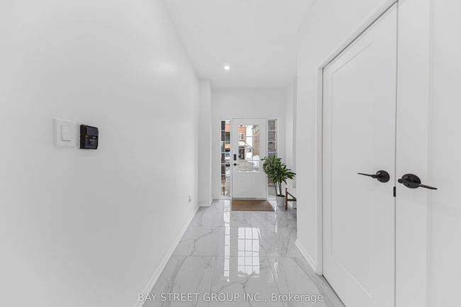 112 Barnham St, House attached with 5 bedrooms, 4 bathrooms and 2 parking in Ajax ON | Image 7
