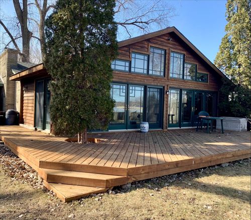 112 Peninsula Rd, Medicine Lake, MN, 55441-4112 | Card Image