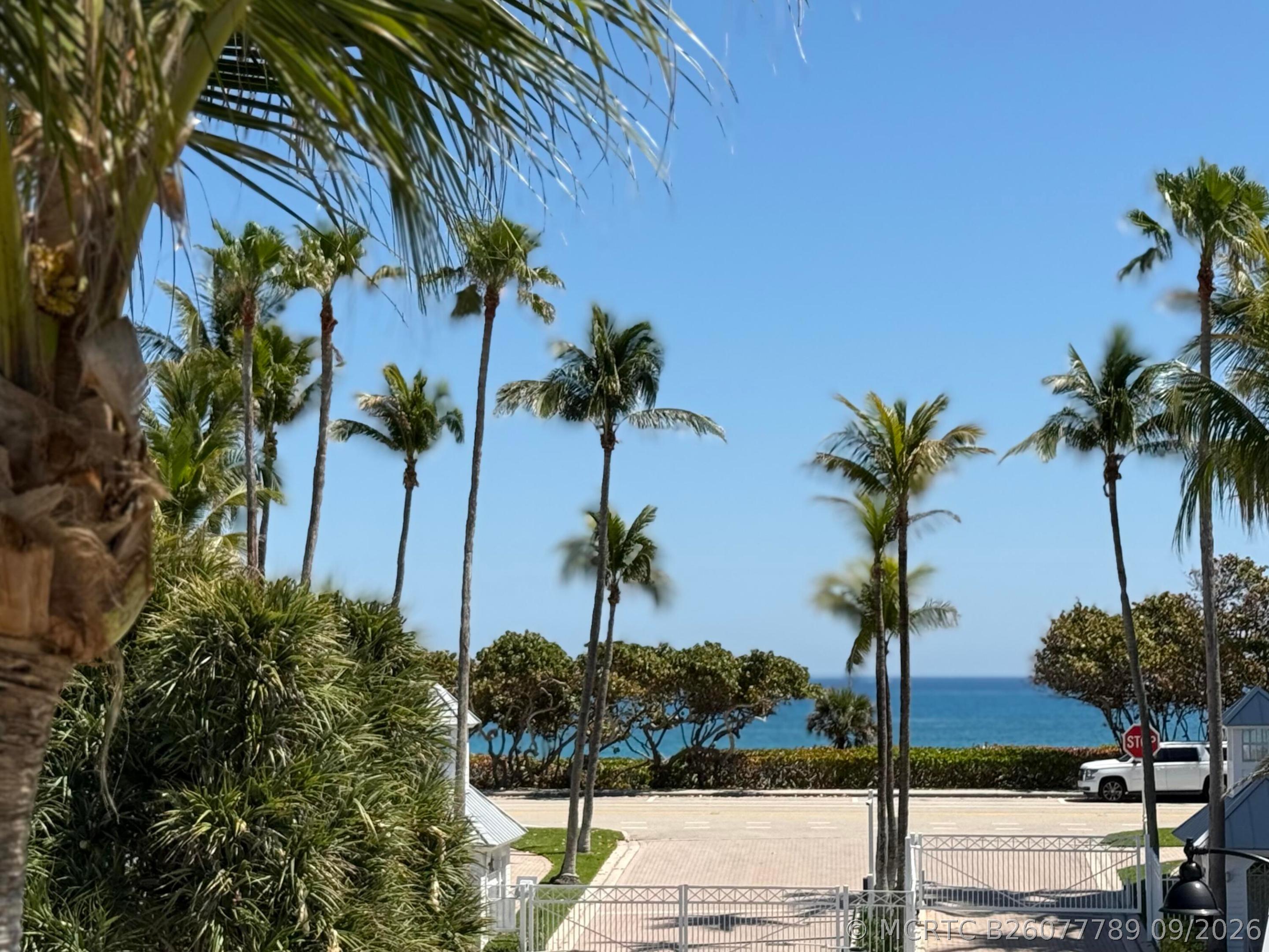 Residential in Jupiter 3