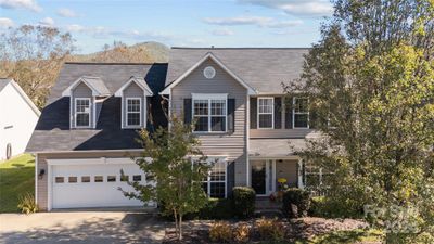 25 S Sunberry Trail, House other with 4 bedrooms, 2 bathrooms and null parking in Fletcher NC | Image 1