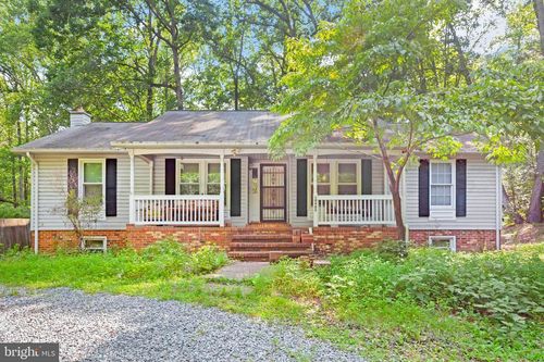 10482 Esquire Ln, KING GEORGE, VA, 22485-4504 | Card Image