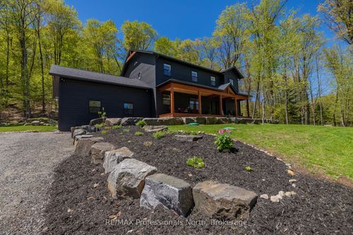 29 Natures Way, Huntsville, ON, P1H0B4 | Card Image
