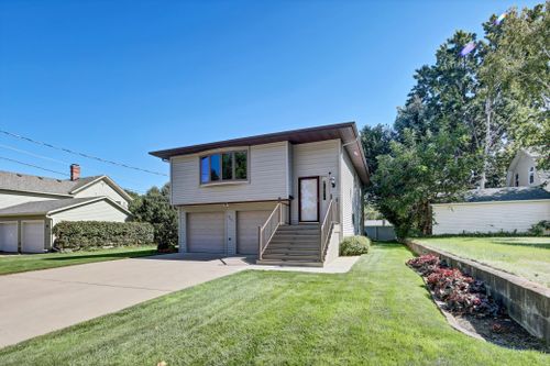 317 W Elm Street, Lake City, MN, 55041 | Card Image