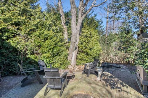 1800 Village Ln, Orient, NY, 11957-1449 | Card Image