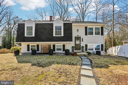 804 Oak Grove Cir, Severna Park, MD, 21146-4232 | Card Image