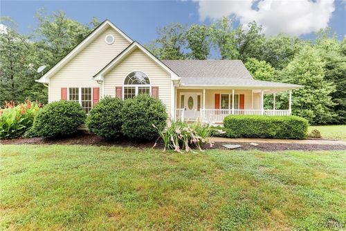 362 Yanceyville Rd, Louisa, VA, 23093-6307 | Card Image