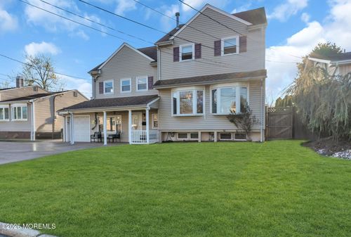 61 Cypress Dr, Colonia, NJ, 07067-1520 | Card Image