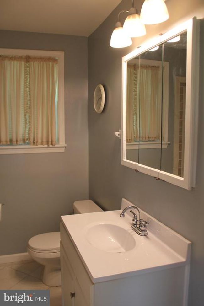 1352 Valley Rd, House other with 4 bedrooms, 2 bathrooms and null parking in WOODLYN PA | Image 13