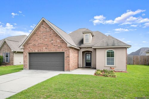 15606 Magicstone Dr, Prairieville, LA, 70769-6398 | Card Image