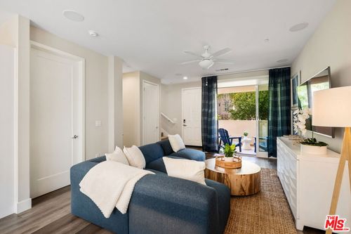 4415 Paxton Place, Calabasas, CA, 91302 | Card Image
