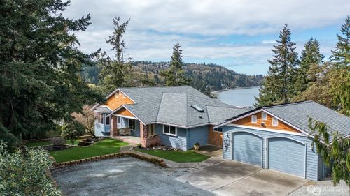 1107 Puesta Del Sol Ave, Camano Island, WA, 98282-5502 | Card Image