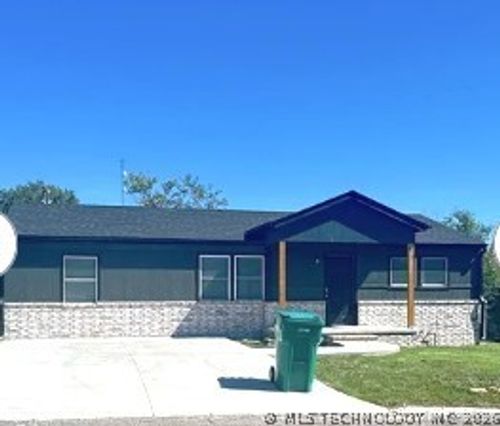 923 N 10th Street, Sapulpa, OK, 74066 | Card Image
