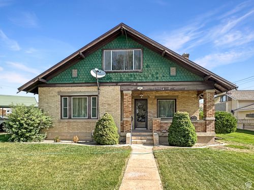 140 W 100 N, Castle Dale, UT, 84513-7773 | Card Image