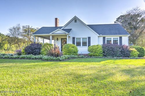 2964 10 Mile Fork Rd, Trenton, NC, 28585-8462 | Card Image