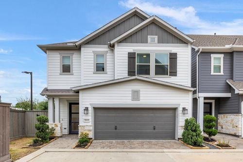 2612 Zemmer Ln, Houston, TX, 77008-2889 | Card Image