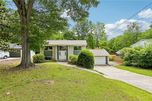 3825 Leander Ct, Tucker, GA, 30084-4318 | Card Image