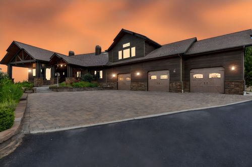 18810 Sw Sisters Pl, Powell Butte, OR, 97753-1666 | Card Image