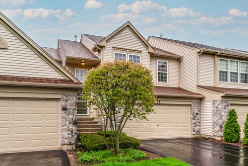 19-2-71 W Chatham Ln, Round Lake, IL, 60073-5634 | Card Image