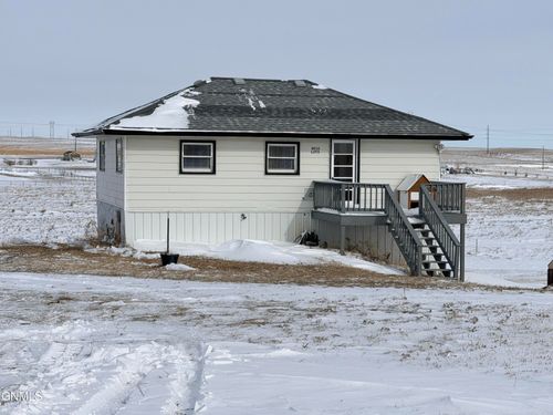 8010 68th St Nw, Stanley, ND, 58784-9008 | Card Image