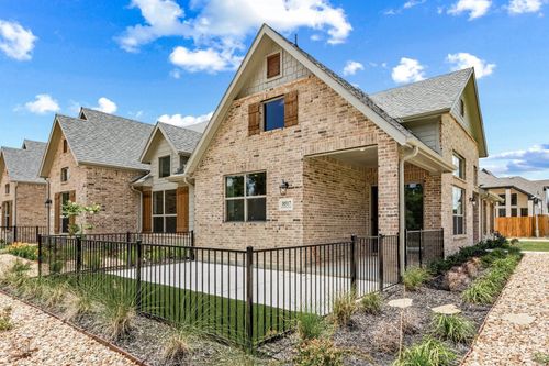 8517 Del Rio Trl, Rowlett, TX, 75089-1438 | Card Image