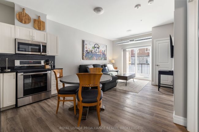 113 - 501 Frontenac St, Condo with 1 bedrooms, 1 bathrooms and null parking in Kingston ON | Image 4