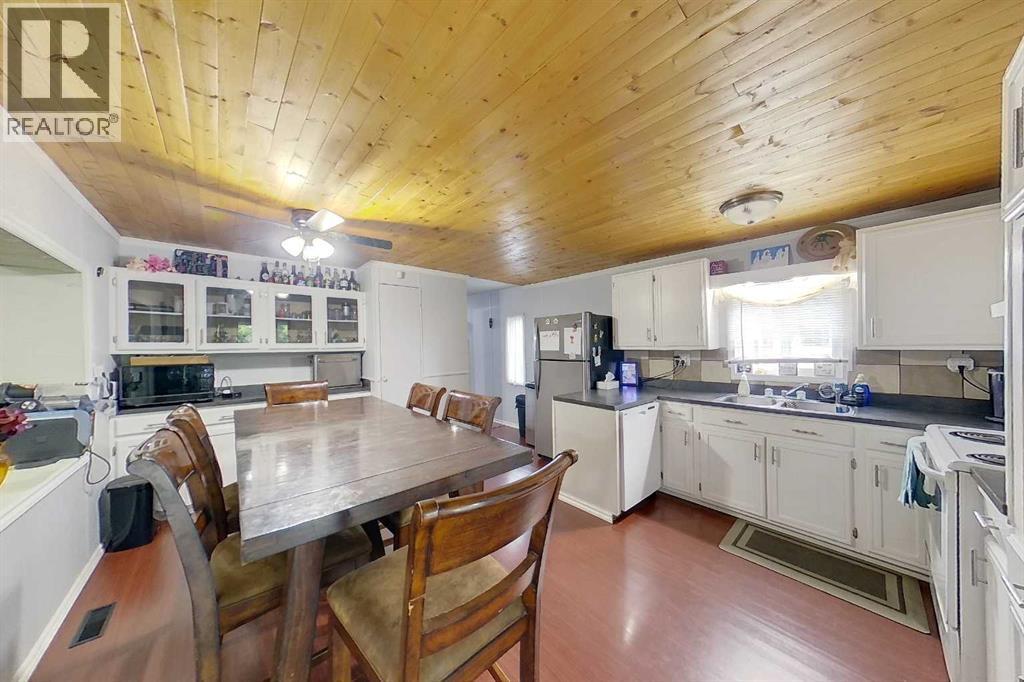 Residential in Slave Lake 4