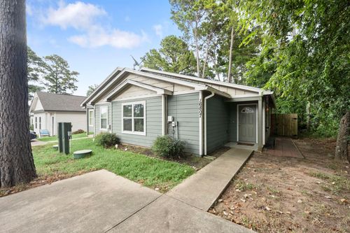16807 Crestmont, Montgomery, TX, 77316-2917 | Card Image