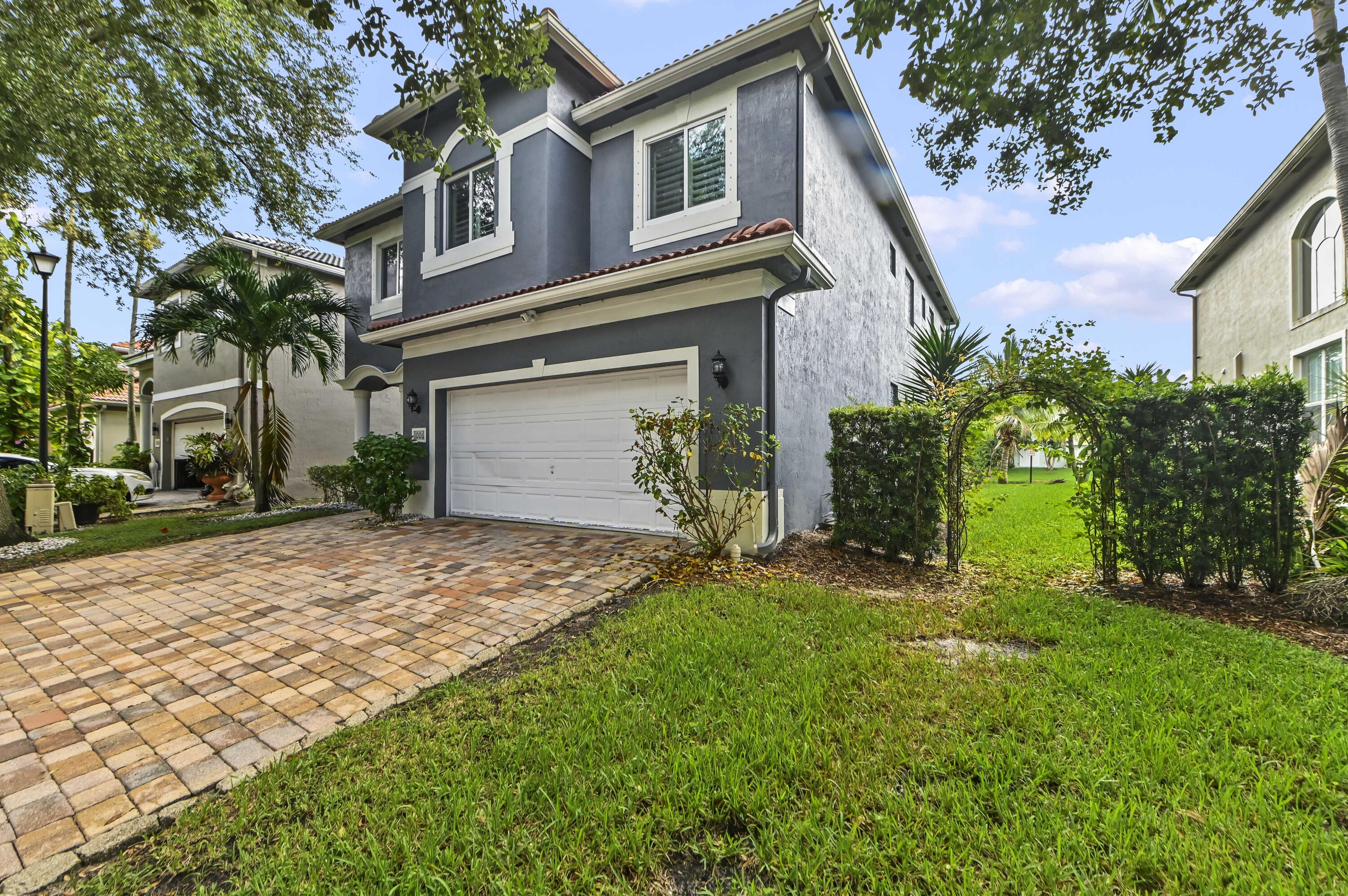 Residential in Riviera Beach 2