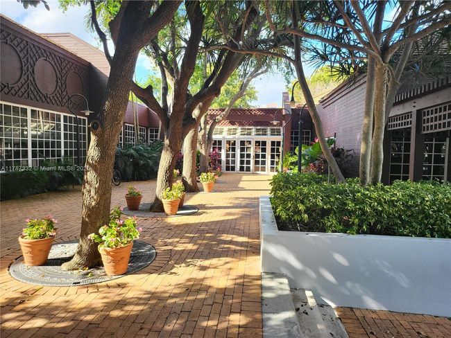 APT-510 - 1000 Quayside Ter, Condo with 2 bedrooms, 2 bathrooms and null parking in Miami FL | Image 33