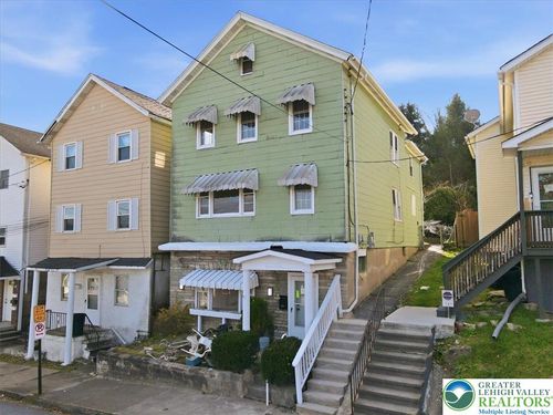 705 Hampton St, Scranton, PA, 18504-2857 | Card Image