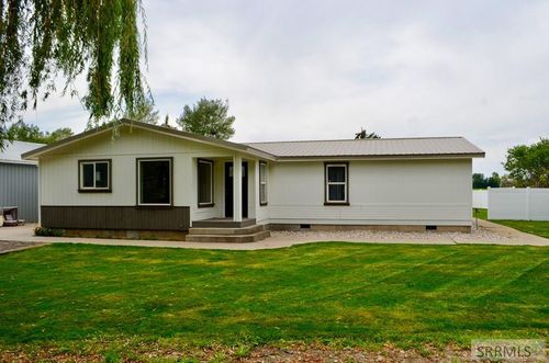 425 N N 2000 E, Saint Anthony, ID, 83445-5316 | Card Image