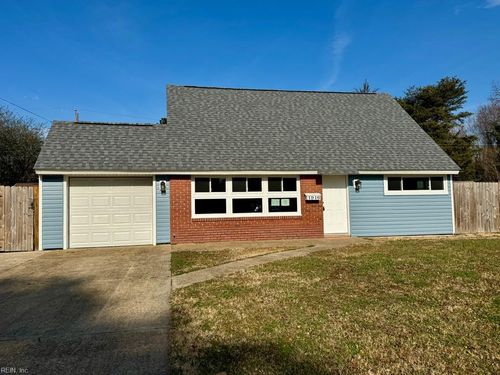 1916 Mcdowell Rd, Norfolk, VA, 23518-5432 | Card Image