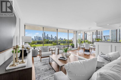 706-10 Avoca Avenue, Toronto (Rosedale-Moore Park), ON, M4T2B7 | Card Image