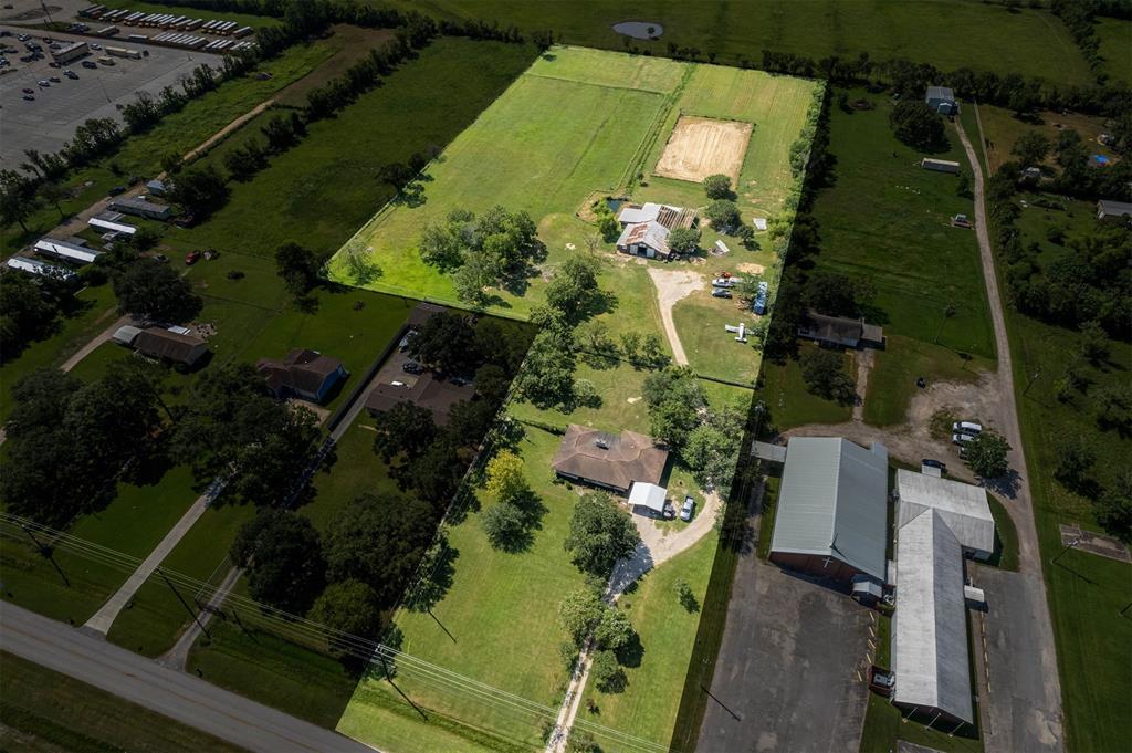 Archer Rd, Baytown, TX 77521