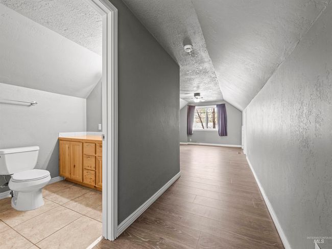 3500 W Overland Rd, Home with 5 bedrooms, 3 bathrooms and 5 parking in Boise ID | Image 21