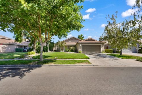1061 Ashford Dr, Turlock, CA, 95382-0262 | Card Image