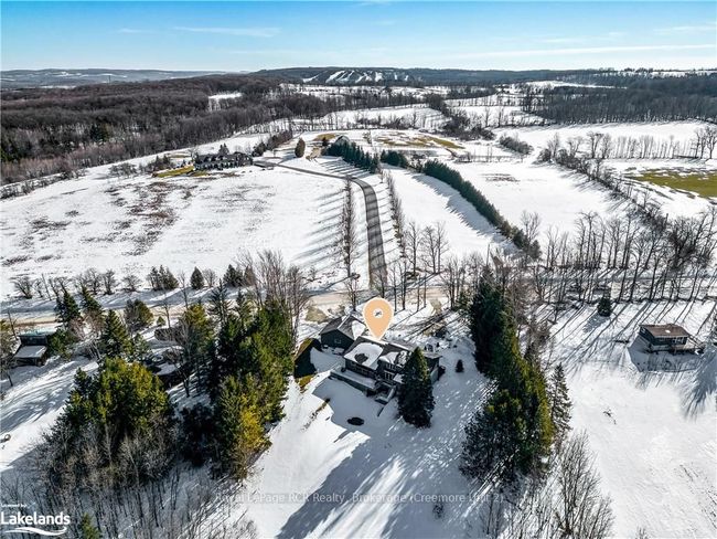 8254 21/22 Nottawasaga Sideroad, House other with 5 bedrooms, 6 bathrooms and 6 parking in Duntroon ON | Image 27