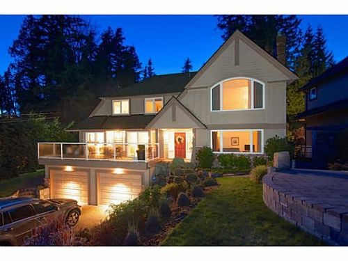 457 Hillcrest St, West Vancouver, BC, V7V2L8 | Card Image