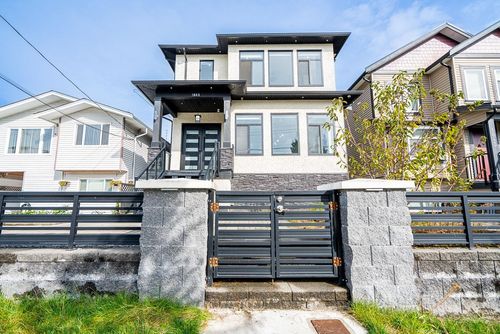1845 Fraser Ave, Port Coquitlam, BC, V3B1N2 | Card Image